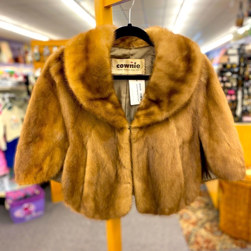 🛍️ Cownie Ladies Real Fur Cape
